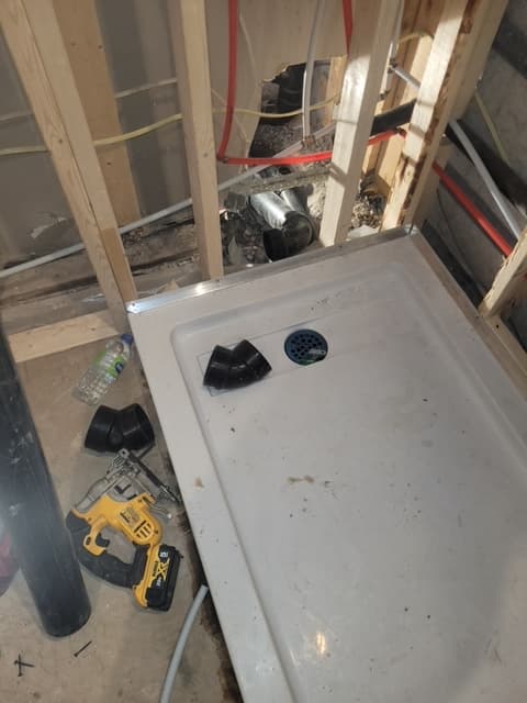 Rénovation complète à Rivière-des-Prairies - Photo 1