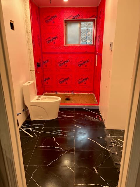 Rénovation de salle de bain à Montréal - Photo 2